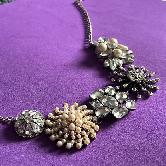 Banana Republic Vintage Silver Tone Rhinestone Pearl Choker Necklace - Picture 8 of 16